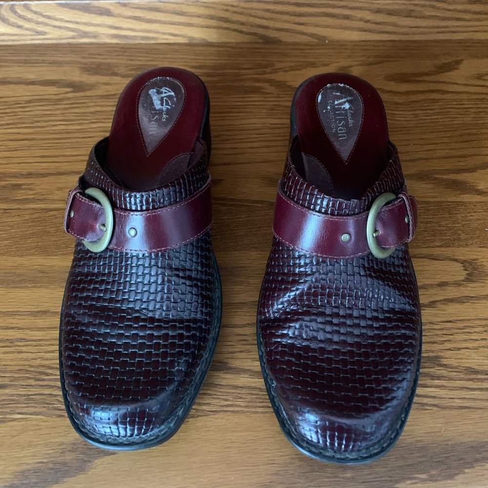 Clark’s Artisan Collection Leather Clogs